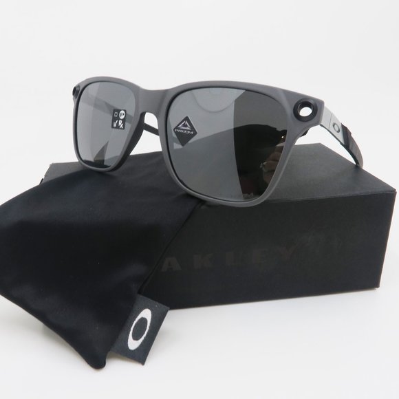 Oakley Other - Oakley 9451 02 Apparition Concrete Prizm Polarized